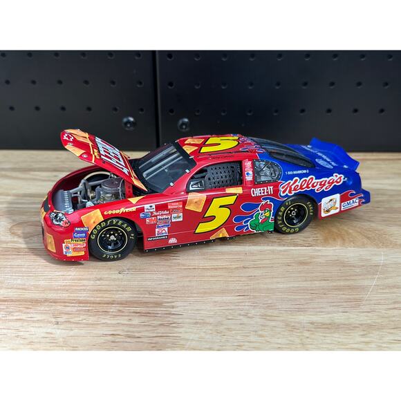 Team Caliber 1/24 2002 Limited Edition Terry Labonte Cheez Itz /108 - Picture 5 of 6